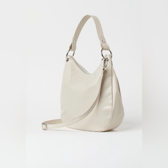 🎁 FREE ADD ON Like New H&M | Light Beige Faux Leather Medium Size Bag - Picture 3 of 4